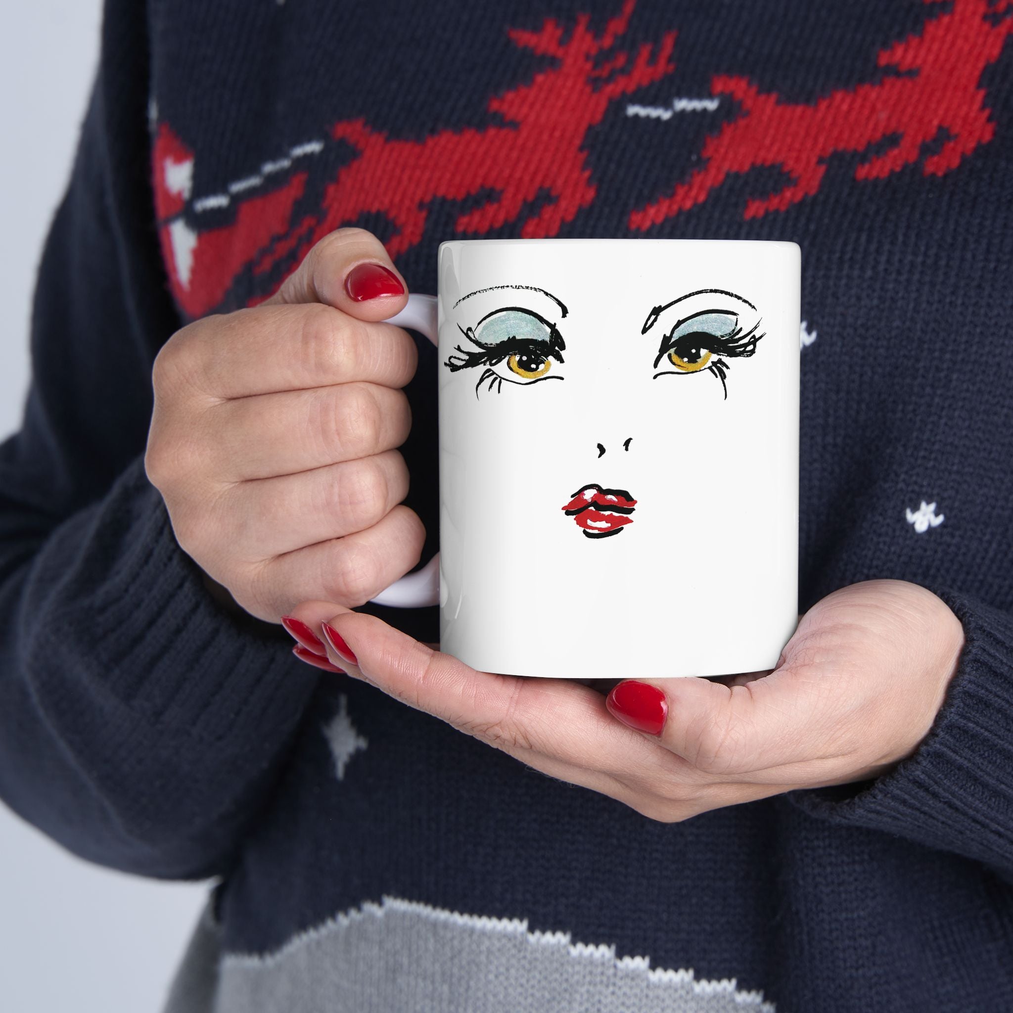 Minimal Watercolor Eye Ceramic Mug — Artistic Eyelash Coffee Cup (11oz, 15oz)