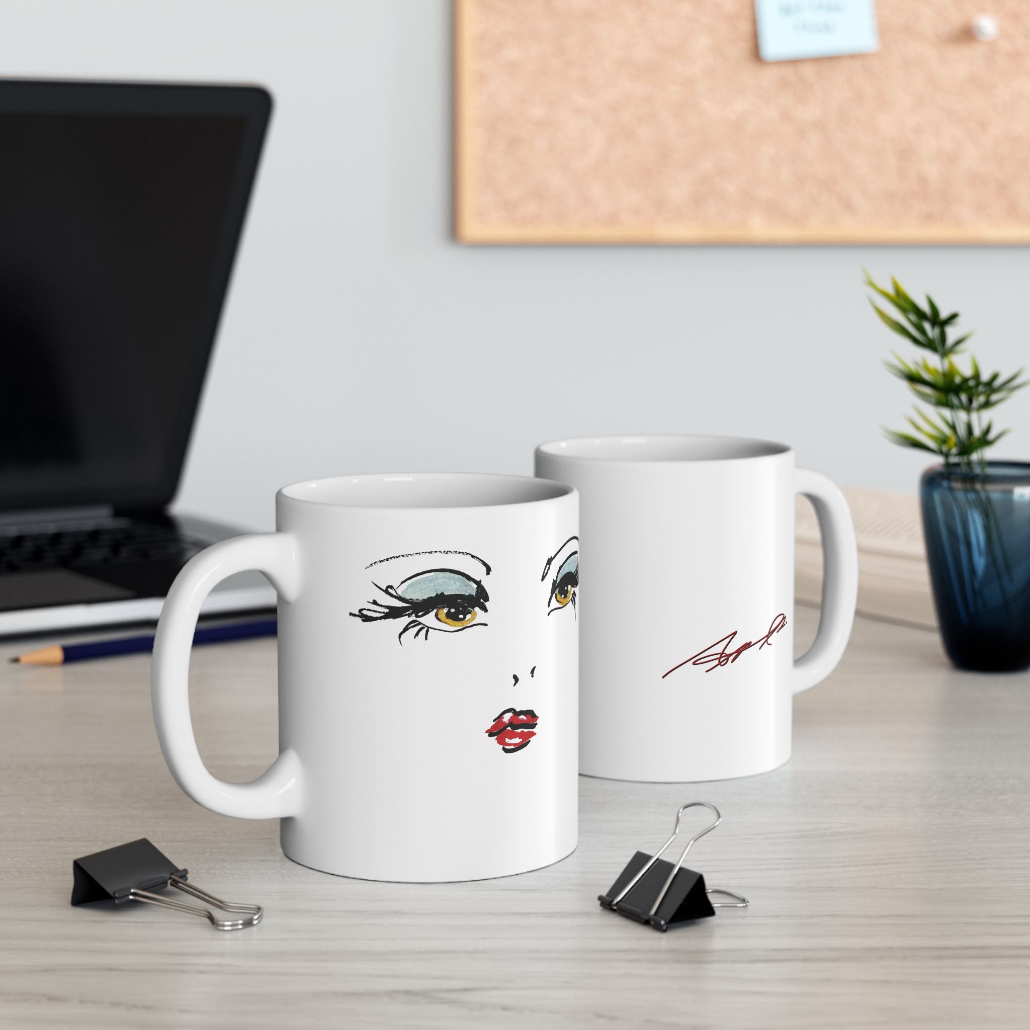 Minimal Watercolor Eye Ceramic Mug — Artistic Eyelash Coffee Cup (11oz, 15oz)