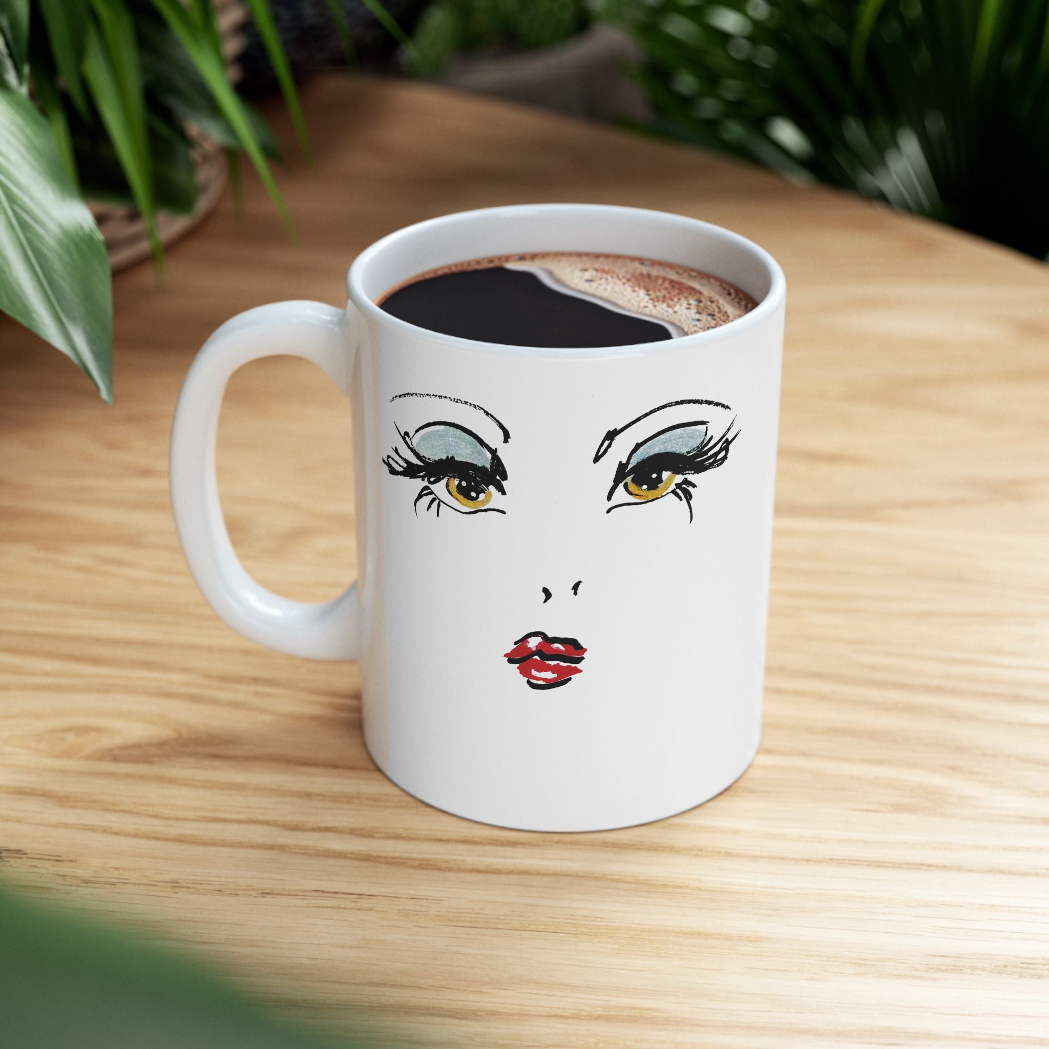 Minimal Watercolor Eye Ceramic Mug — Artistic Eyelash Coffee Cup (11oz, 15oz)